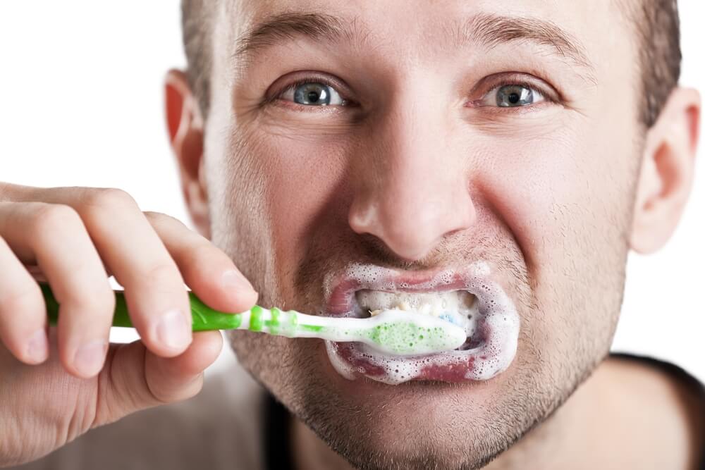How To Brush Your Teeth